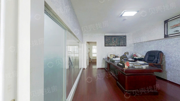 北京南路小西沟地铁口 买一层一层的好房，地暧-卧室C