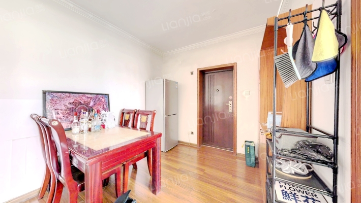 金马小区腾飞园二手房实景图