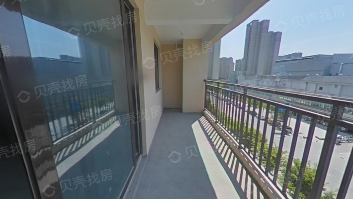 紫宸东苑 小区前排 四室电梯洋房 采光充足 视野好-阳台