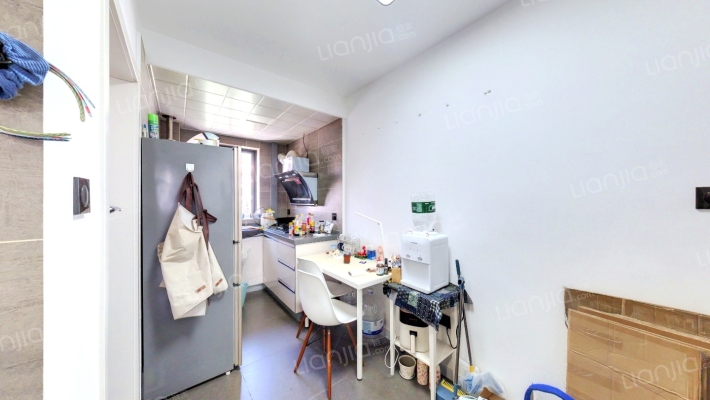 红花地二手房实景图