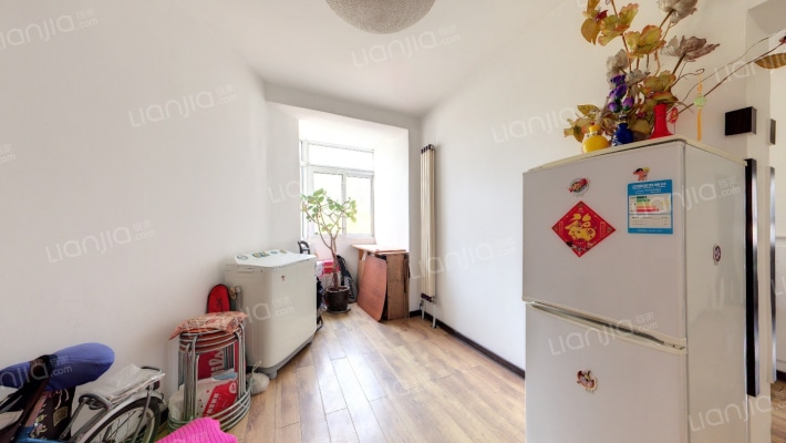 山峦街二手房实景图