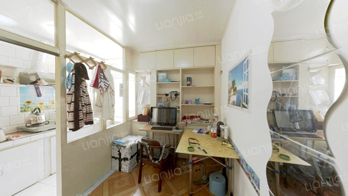 职工街（三八广场）二手房实景图