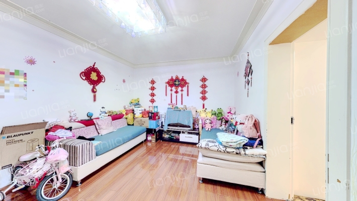 荣事达大道461号二手房实景图