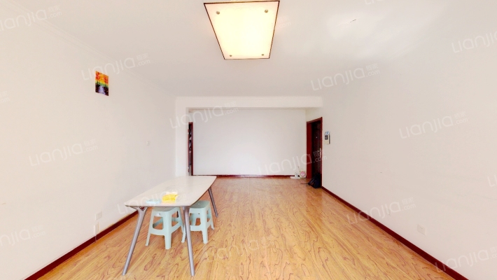 天滋嘉鲤南区二手房实景图