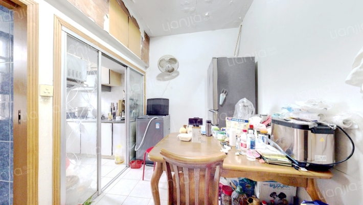 艺苑村二手房实景图