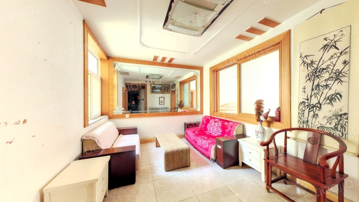 蓬莱装饰公司家属楼二手房实景图