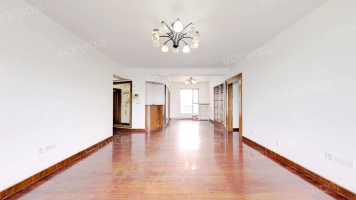 东湖豪庭二手房实景图