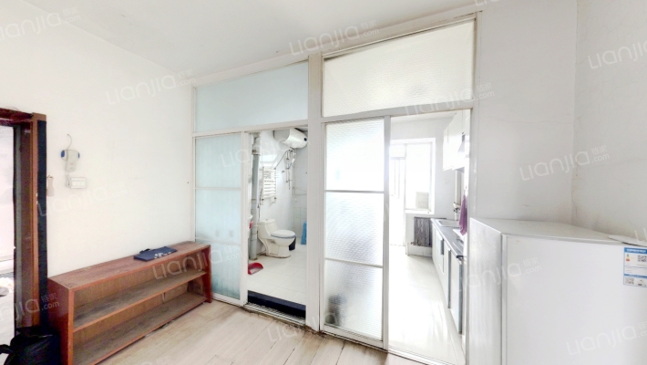 建行宿舍二手房实景图