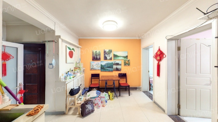 东亚里二手房实景图