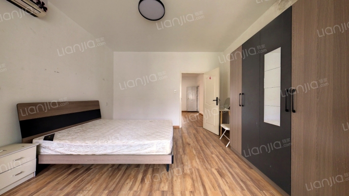 猛追湾街60号二手房实景图