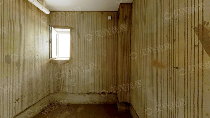 经开区多层带地下室标户 中间楼层随时看房-卫生间B