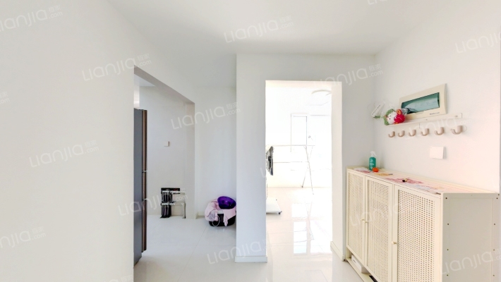 荣盛香缇澜山二手房实景图