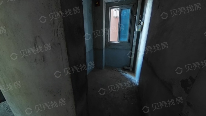 电梯低楼层，客厅望长江，门口有树夏天不会太热-厨房