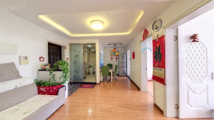 亚泰梧桐公馆二手房实景图