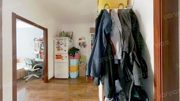 艳粉8期二手房实景图