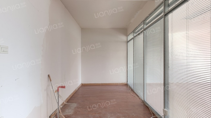 古平岗18号二手房实景图