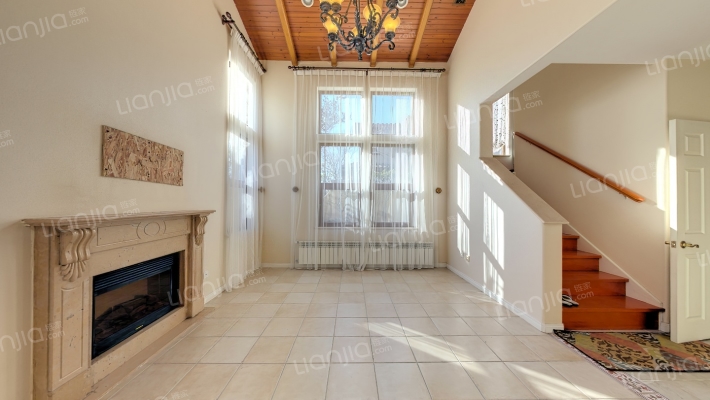 纳帕溪谷二手房实景图