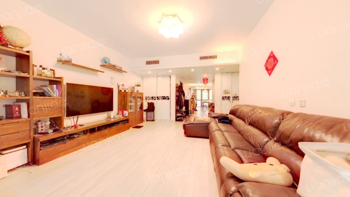 专家国际花园二手房实景图