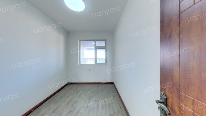 挪威小镇二期二手房实景图