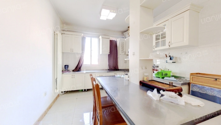 车道沟10号院二手房实景图