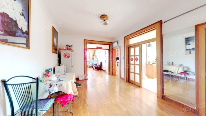 高原街二手房实景图