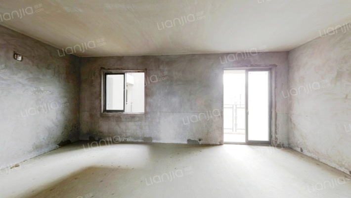 李子湖畔二手房实景图