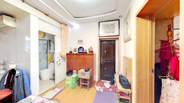 苜卫路35号二手房实景图