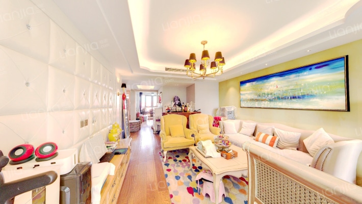 新里卢浮公馆三期二手房实景图