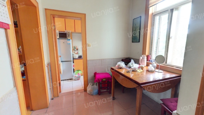 新华三村二手房实景图