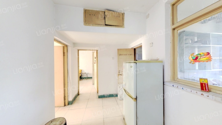 百货站宿舍二手房实景图