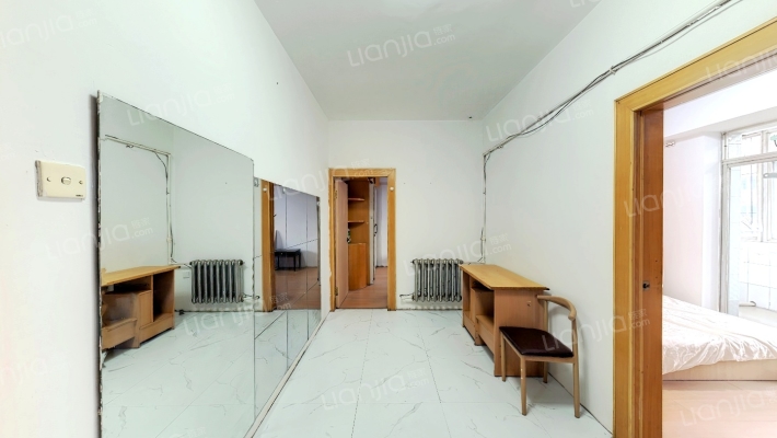 三好街95号二手房实景图