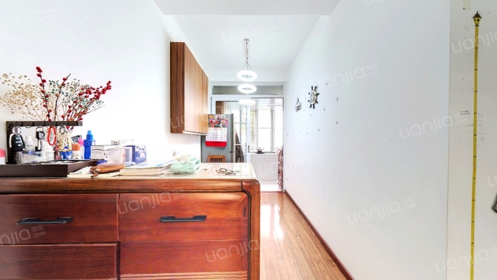 日报社宿舍二手房实景图