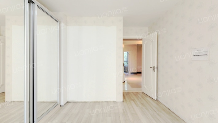 金隅长安山麓二手房实景图