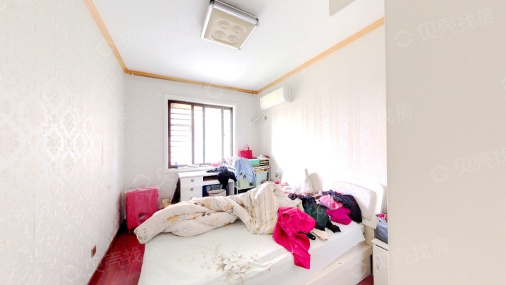 舒适三居室，布局合理，生活惬意，交通便利，繁华地段-卧室A
