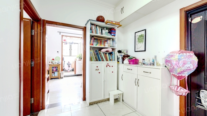 兴化路11号院二手房实景图