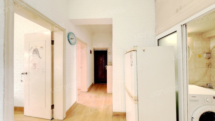 蓝旗新村二手房实景图