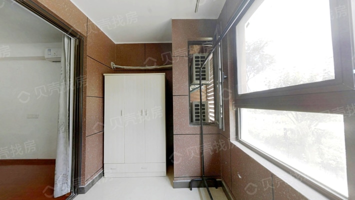 田莘耕  新小区电梯房 户型方正 业主急售-阳台