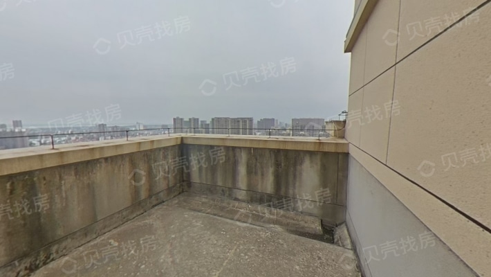 滨湖苑顶层复式，6室还带一个大露台，前看长江后看湖-其他