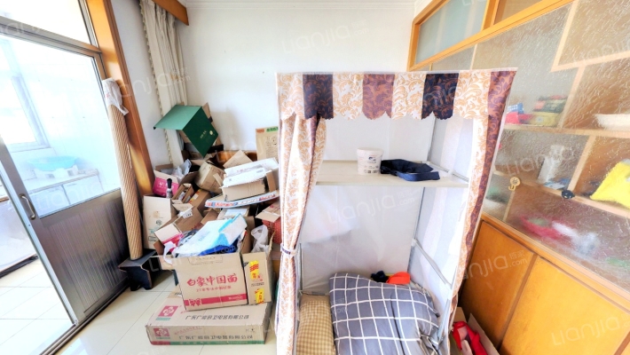 八局小区二手房实景图