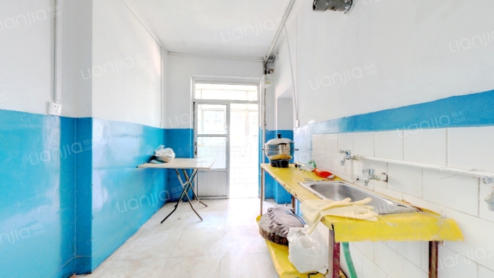 荣泰街二手房实景图