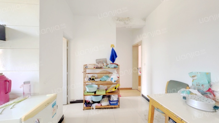 公路局材料站宿舍二手房实景图