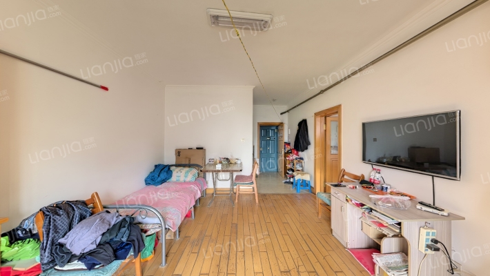 新光红缨小区二手房实景图