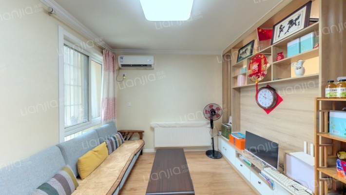 丁怡花园二手房实景图