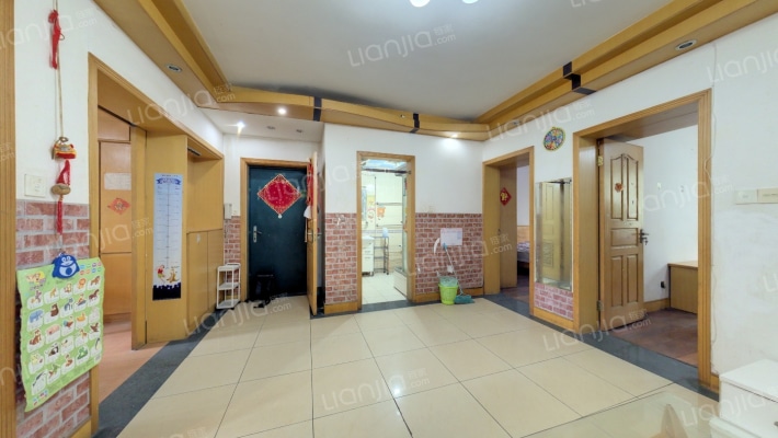 合班村122号二手房实景图