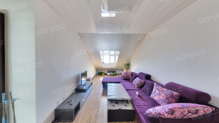 春草新居二手房实景图