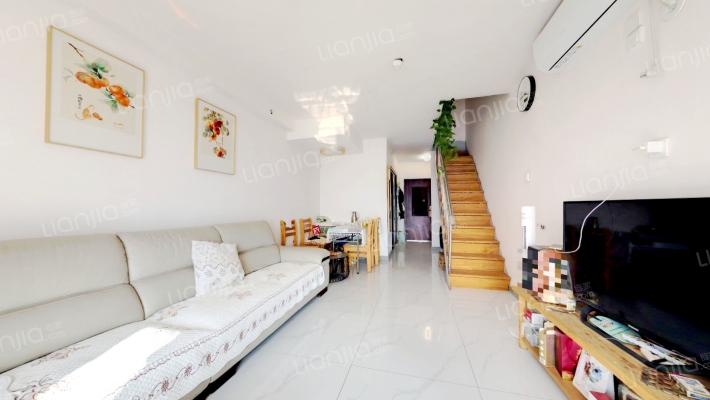 红庭二手房实景图