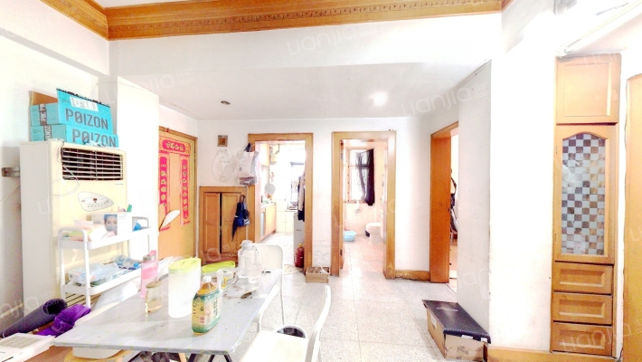 煤气管道宿舍二手房实景图