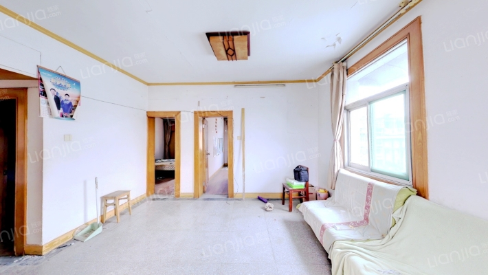 安庆路122号二手房实景图