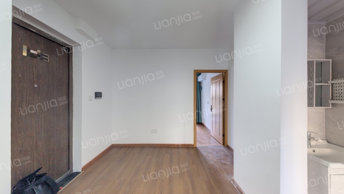 宁波·湖光天樾二手房实景图