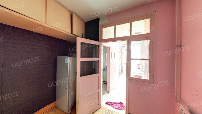 石油三角地二手房实景图